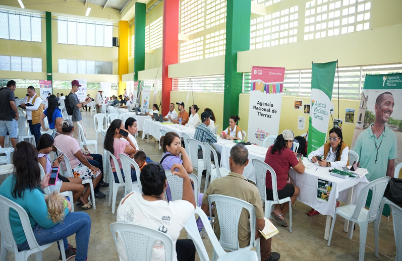 Función Pública estuvo en El Catatumbo con otras 40 entidades del Gobierno Nacional el pasado 16 y 17 de noviembre de 2024 con la estrategia Juntémonos