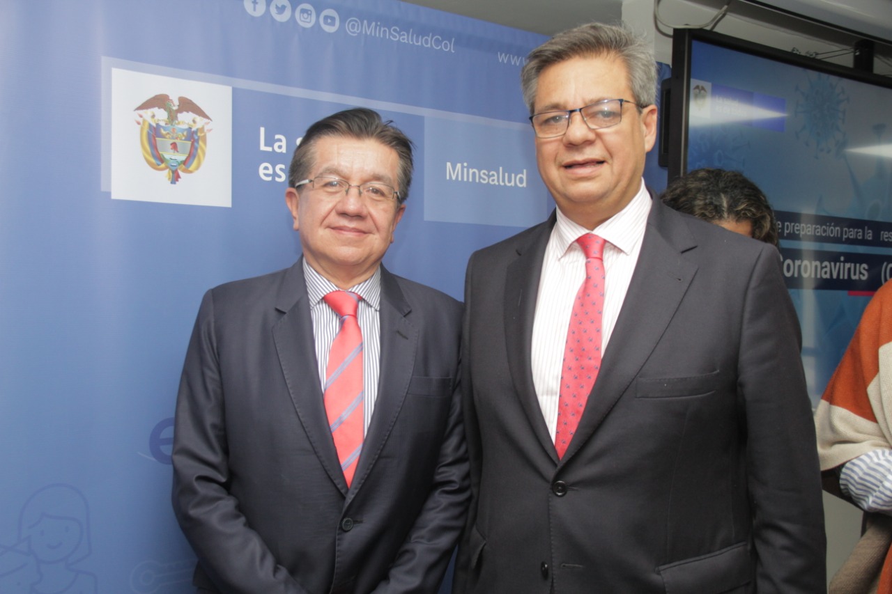 El ministro de Salud, Fernando Ruiz, y el director de Función Pública, Fernando Grillo, explicaron los procesos de meritocracia para la elección de los gerentes de hospitales públicos. 